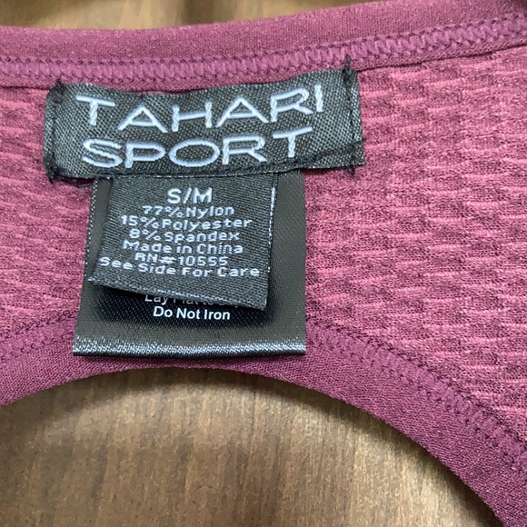 Tahari sport bubble knit keyhole sports bra top S / M or L / XL - Picture 10 of 17